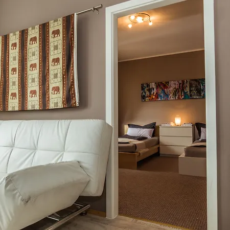 Garden House & Eastpark 2* Grossdorf (Tyrol)