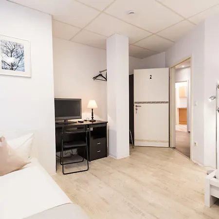 Hotel Garden House & Eastpark Grossdorf (Tyrol)