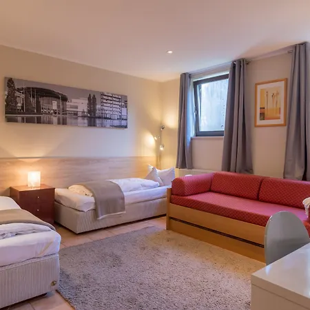 Garden House & Eastpark Hotel Grossdorf (Tyrol)