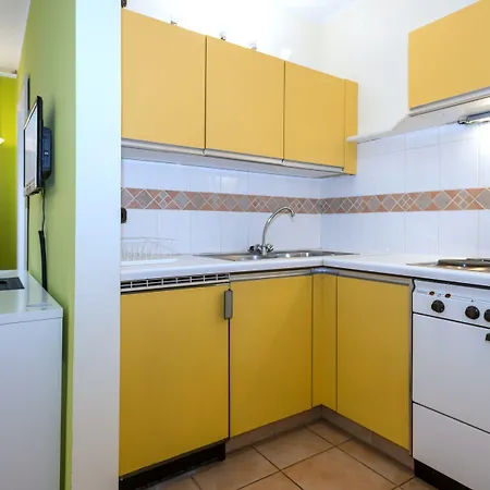 Garden House & Eastpark 2* Grossdorf (Tyrol)