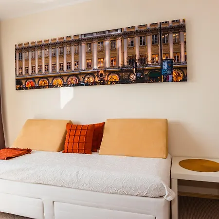 Garden House & Eastpark Hotel